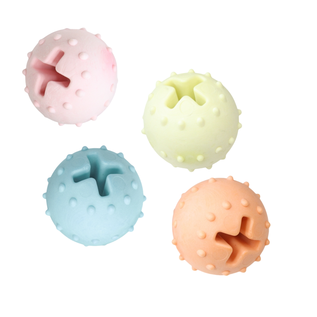 2-7-Photoroom Pelota Mordillo Cruz